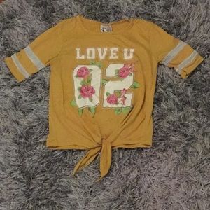 Mustard yellow T-shirt that says LOVE U 02